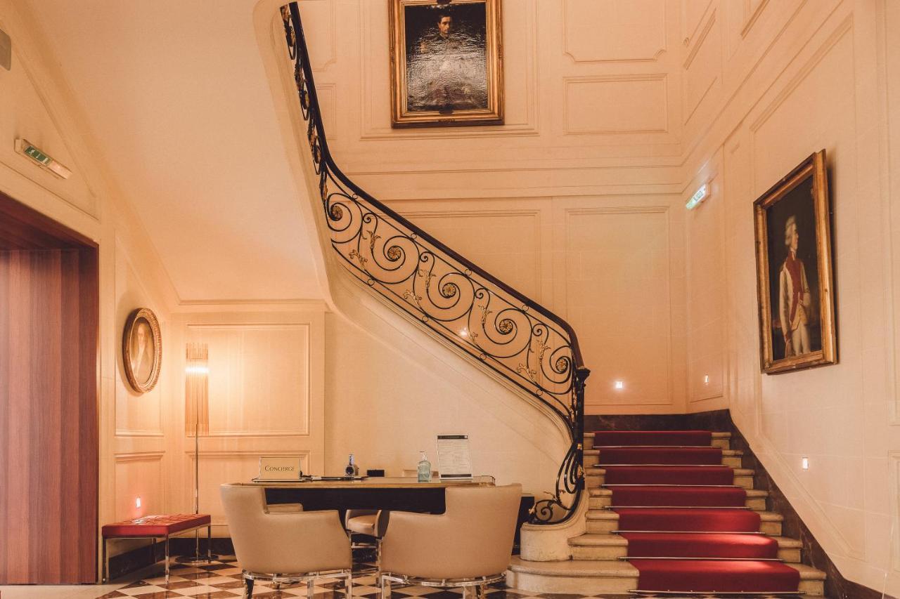 Hotel De Sers Champs Elysees Paris Exterior foto
