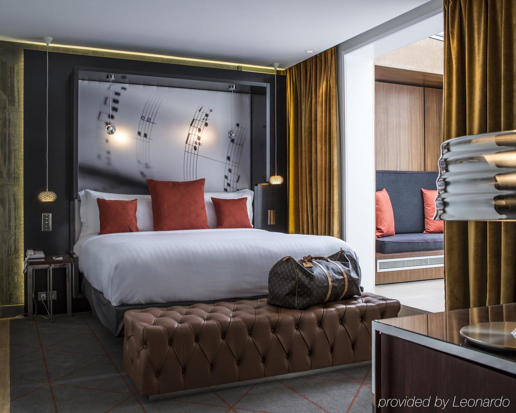 Hotel De Sers Champs Elysees Paris Exterior foto